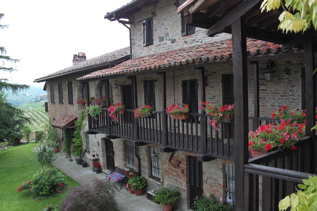 Calosso Casa Giuliana旅馆 客房 照片